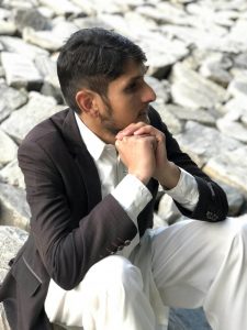 مسلمانان ولې روسته پاتې شول لیکنه کریم الله صمدیار